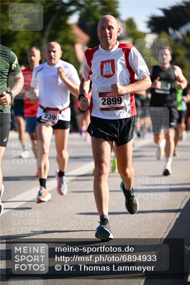 01.09.2024 - BARMER Alsterlauf Dr. Thomas Lammeyer http://msf.ph/oto/6894933 01.09.2024 09:31:44 Laufen 2399, 135, 2899 meine-sportfotos.de