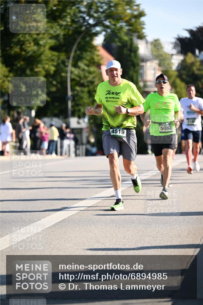 01.09.2024 - BARMER Alsterlauf Dr. Thomas Lammeyer http://msf.ph/oto/6894985 01.09.2024 09:31:53 Laufen 7001, 5082, 4519 meine-sportfotos.de