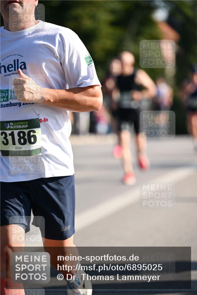 01.09.2024 - BARMER Alsterlauf Dr. Thomas Lammeyer http://msf.ph/oto/6895025 01.09.2024 09:31:58 Laufen 16, 1334, 35, 3186 meine-sportfotos.de