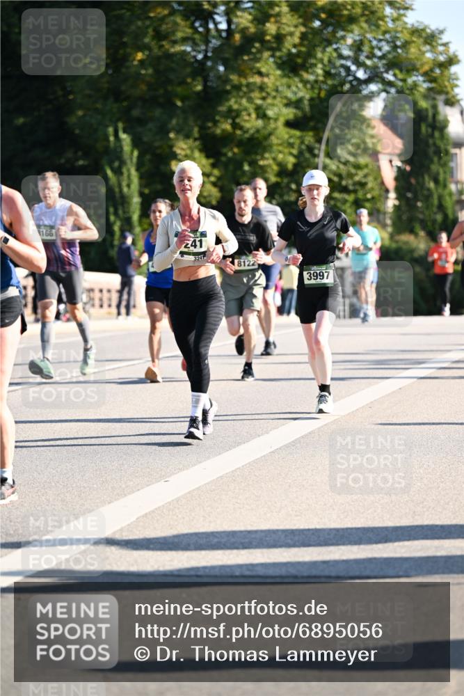 01.09.2024 - BARMER Alsterlauf Dr. Thomas Lammeyer http://msf.ph/oto/6895056 01.09.2024 09:32:03 Laufen 166, 241, 3241, 8122, 3997 meine-sportfotos.de
