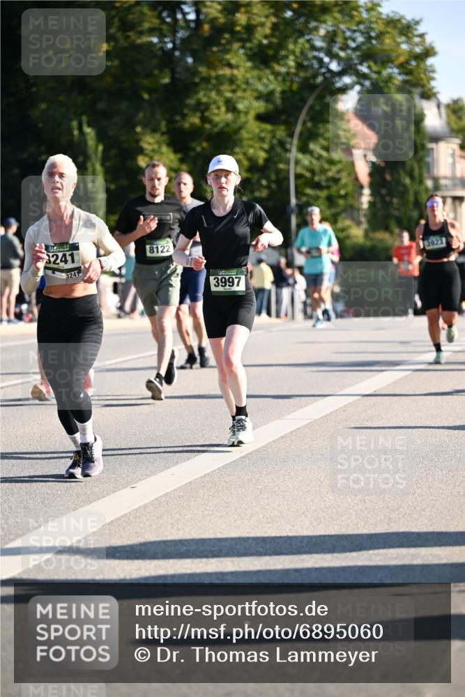 01.09.2024 - BARMER Alsterlauf Dr. Thomas Lammeyer http://msf.ph/oto/6895060 01.09.2024 09:32:04 Laufen 3241, 3241, 8122, 3997, 3923 meine-sportfotos.de