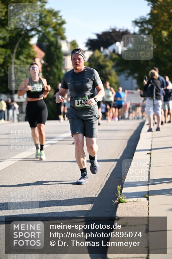 01.09.2024 - BARMER Alsterlauf Dr. Thomas Lammeyer http://msf.ph/oto/6895074 01.09.2024 09:32:06 Laufen 3923, 343 meine-sportfotos.de