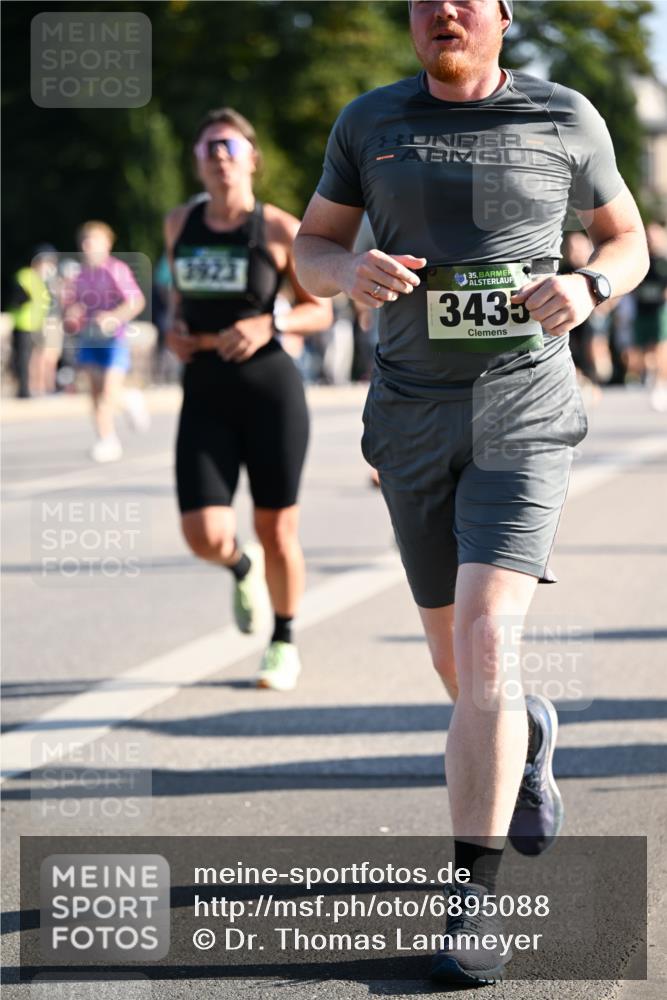 01.09.2024 - BARMER Alsterlauf Dr. Thomas Lammeyer http://msf.ph/oto/6895088 01.09.2024 09:32:08 Laufen 13922, 35, 3435 meine-sportfotos.de