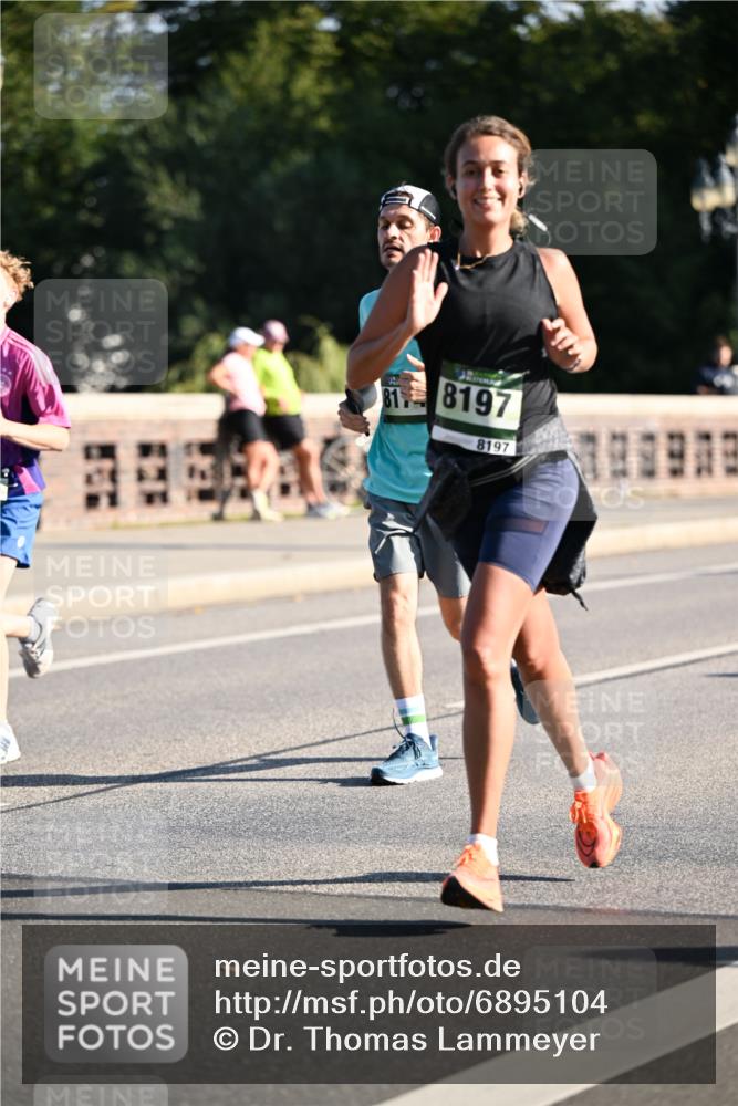 01.09.2024 - BARMER Alsterlauf Dr. Thomas Lammeyer http://msf.ph/oto/6895104 01.09.2024 09:32:11 Laufen 81, 8197, 8197 meine-sportfotos.de