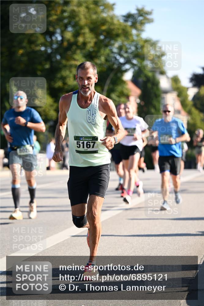 01.09.2024 - BARMER Alsterlauf Dr. Thomas Lammeyer http://msf.ph/oto/6895121 01.09.2024 09:32:14 Laufen 35, 5167 meine-sportfotos.de