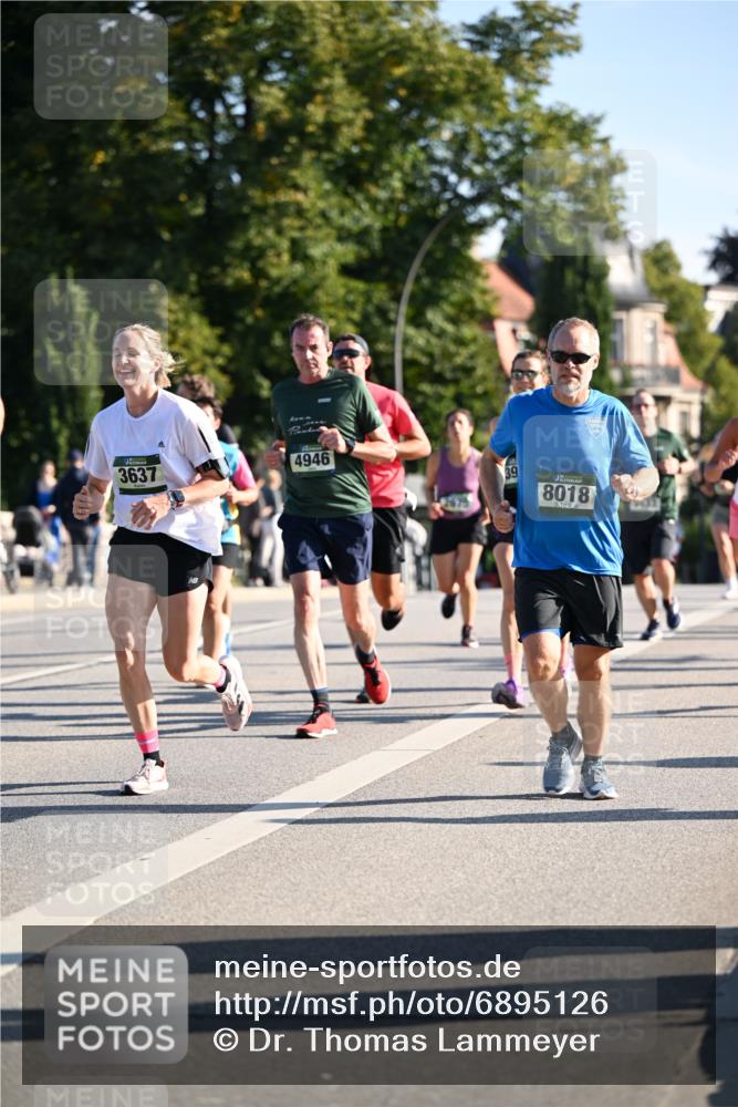 01.09.2024 - BARMER Alsterlauf Dr. Thomas Lammeyer http://msf.ph/oto/6895126 01.09.2024 09:32:16 Laufen 3637, 4946, 39, 8018 meine-sportfotos.de