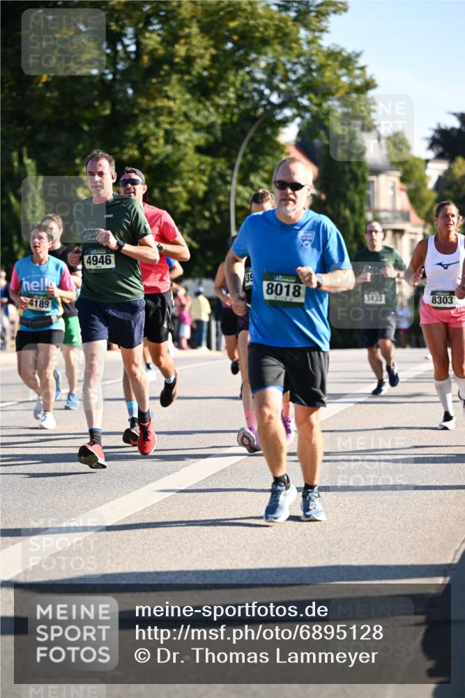 01.09.2024 - BARMER Alsterlauf Dr. Thomas Lammeyer http://msf.ph/oto/6895128 01.09.2024 09:32:16 Laufen 4189, 4946, 8018, 3433, 8303 meine-sportfotos.de