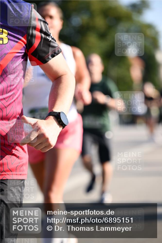 01.09.2024 - BARMER Alsterlauf Dr. Thomas Lammeyer http://msf.ph/oto/6895151 01.09.2024 09:32:20 Laufen  meine-sportfotos.de