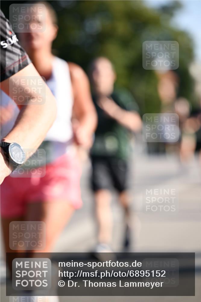 01.09.2024 - BARMER Alsterlauf Dr. Thomas Lammeyer http://msf.ph/oto/6895152 01.09.2024 09:32:20 Laufen  meine-sportfotos.de