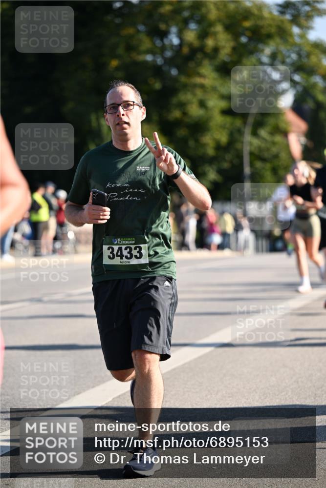 01.09.2024 - BARMER Alsterlauf Dr. Thomas Lammeyer http://msf.ph/oto/6895153 01.09.2024 09:32:21 Laufen 35, 35, 3433 meine-sportfotos.de