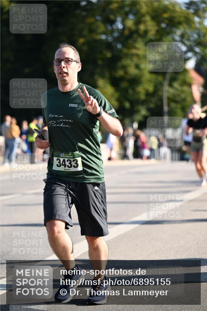 01.09.2024 - BARMER Alsterlauf Dr. Thomas Lammeyer http://msf.ph/oto/6895155 01.09.2024 09:32:21 Laufen 35, 3433 meine-sportfotos.de