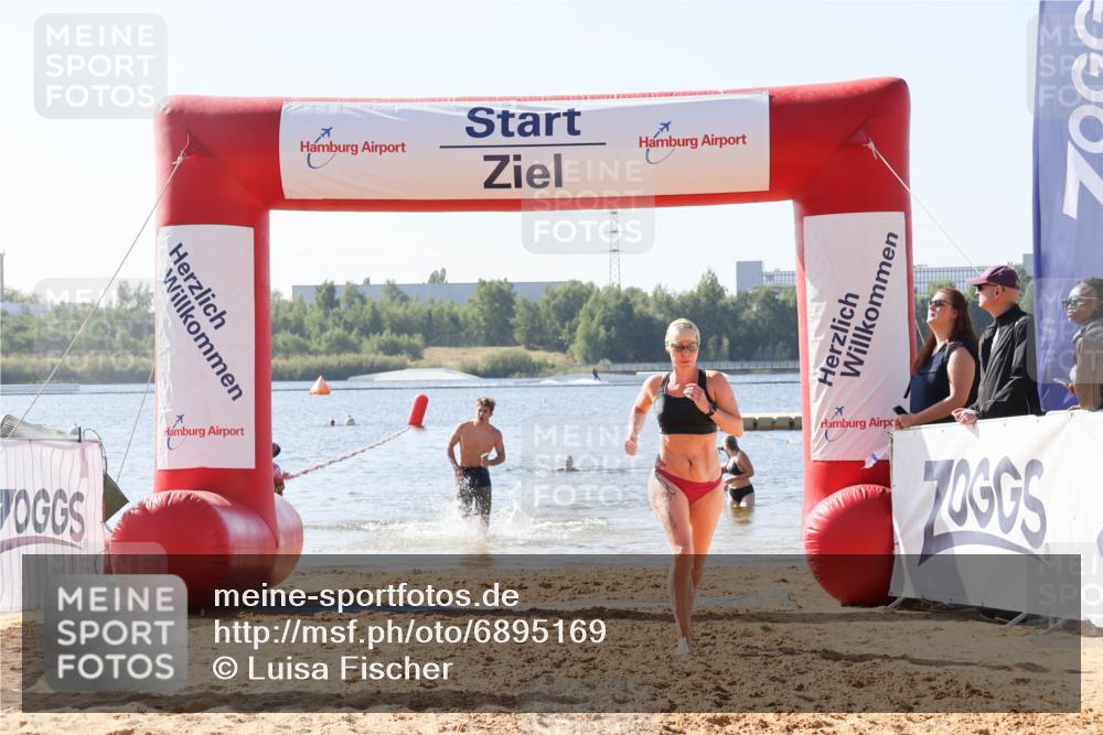 01.09.2024 - 17. Tribühne Triathlon Luisa Fischer http://msf.ph/oto/6895169 01.09.2024 11:02:03 Schwimmen 312, 398, 421 meine-sportfotos.de