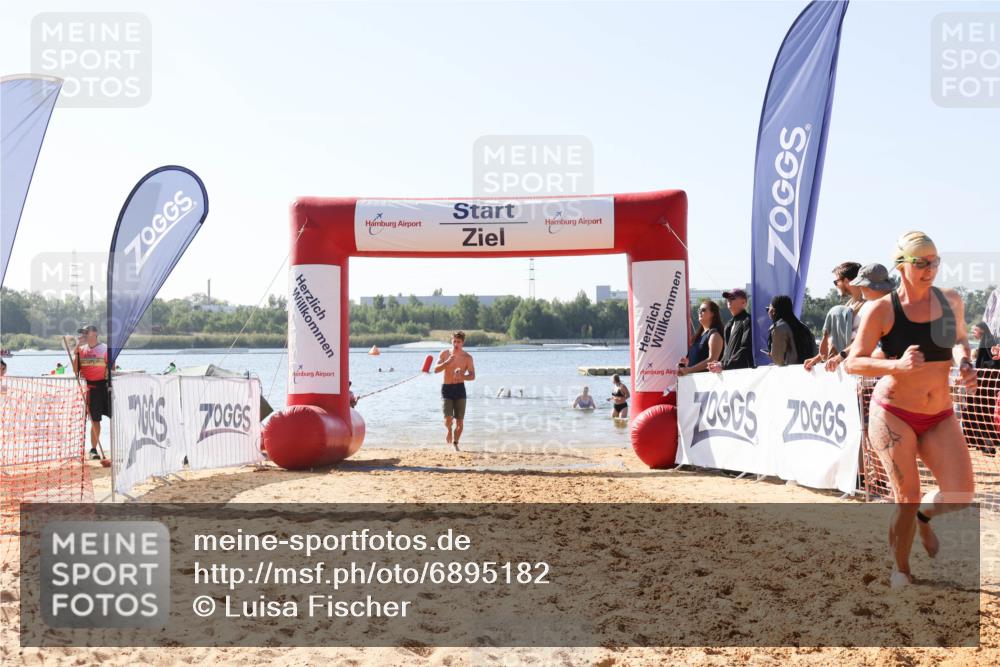01.09.2024 - 17. Tribühne Triathlon Luisa Fischer http://msf.ph/oto/6895182 01.09.2024 11:02:06 Schwimmen 312, 398 meine-sportfotos.de