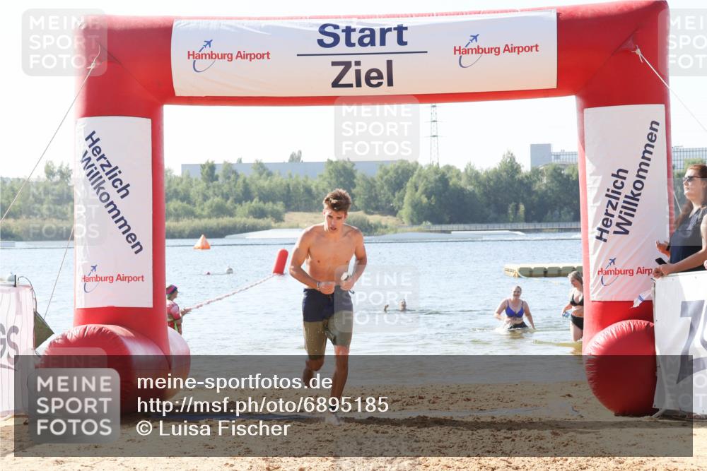01.09.2024 - 17. Tribühne Triathlon Luisa Fischer http://msf.ph/oto/6895185 01.09.2024 11:02:07 Schwimmen 312, 398, 440 meine-sportfotos.de