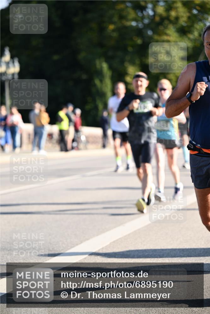 01.09.2024 - BARMER Alsterlauf Dr. Thomas Lammeyer http://msf.ph/oto/6895190 01.09.2024 09:32:25 Laufen  meine-sportfotos.de