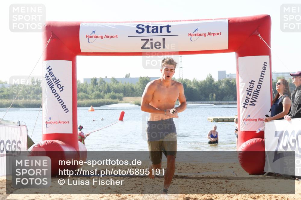 01.09.2024 - 17. Tribühne Triathlon Luisa Fischer http://msf.ph/oto/6895191 01.09.2024 11:02:08 Schwimmen 312, 398, 402, 440 meine-sportfotos.de