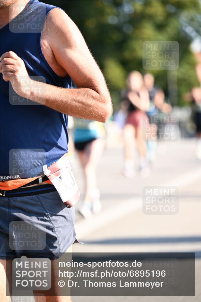 01.09.2024 - BARMER Alsterlauf Dr. Thomas Lammeyer http://msf.ph/oto/6895196 01.09.2024 09:32:26 Laufen  meine-sportfotos.de