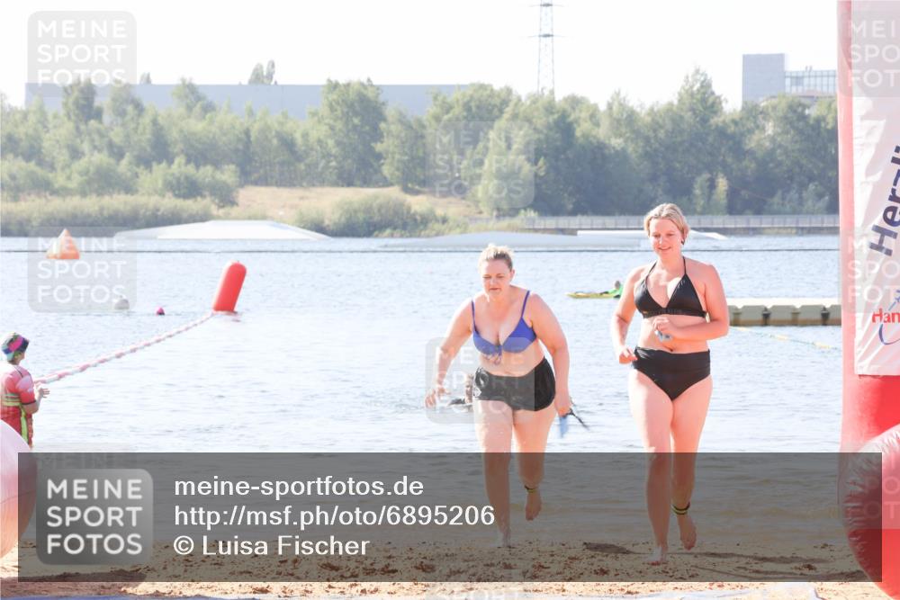 01.09.2024 - 17. Tribühne Triathlon Luisa Fischer http://msf.ph/oto/6895206 01.09.2024 11:02:15 Schwimmen 312, 402, 440 meine-sportfotos.de