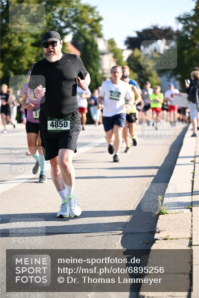 01.09.2024 - BARMER Alsterlauf Dr. Thomas Lammeyer http://msf.ph/oto/6895256 01.09.2024 09:32:31 Laufen 31, 3, 4850 meine-sportfotos.de