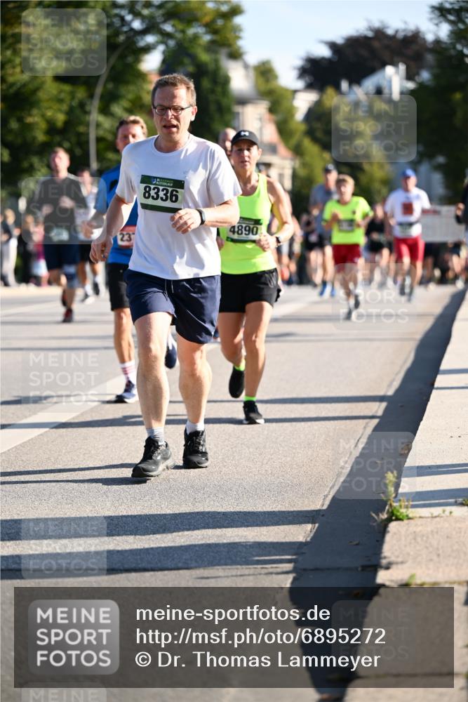 01.09.2024 - BARMER Alsterlauf Dr. Thomas Lammeyer http://msf.ph/oto/6895272 01.09.2024 09:32:33 Laufen 237, 8336, 4890 meine-sportfotos.de