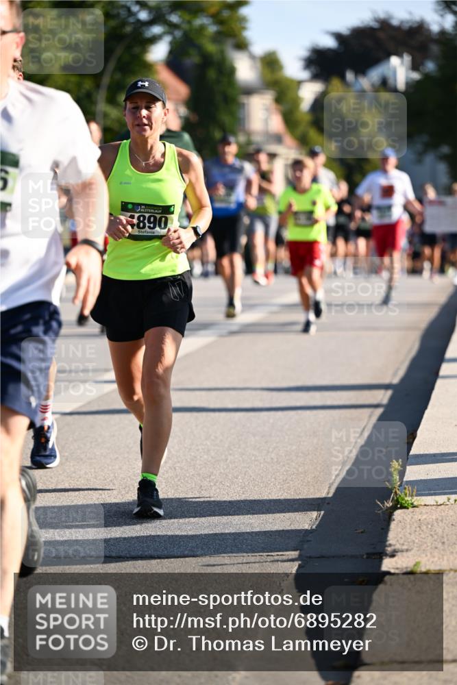 01.09.2024 - BARMER Alsterlauf Dr. Thomas Lammeyer http://msf.ph/oto/6895282 01.09.2024 09:32:34 Laufen 1, 35, 890 meine-sportfotos.de
