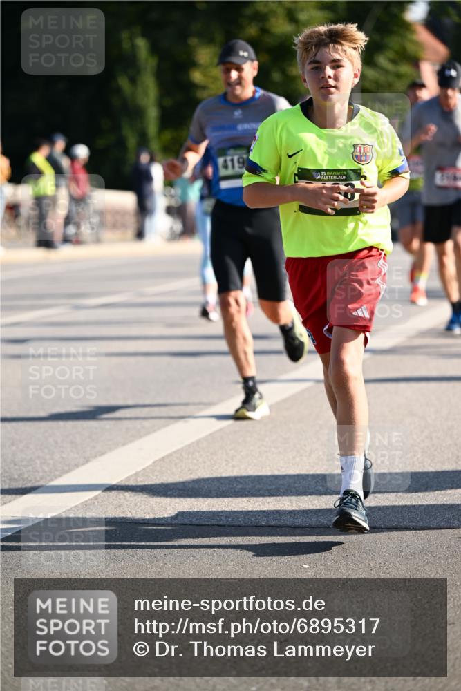 01.09.2024 - BARMER Alsterlauf Dr. Thomas Lammeyer http://msf.ph/oto/6895317 01.09.2024 09:32:38 Laufen 419, 35, 1 meine-sportfotos.de