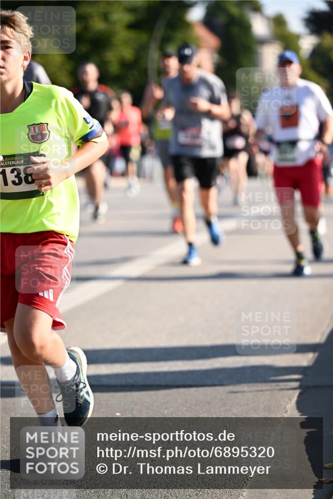 01.09.2024 - BARMER Alsterlauf Dr. Thomas Lammeyer http://msf.ph/oto/6895320 01.09.2024 09:32:38 Laufen 5, 138 meine-sportfotos.de