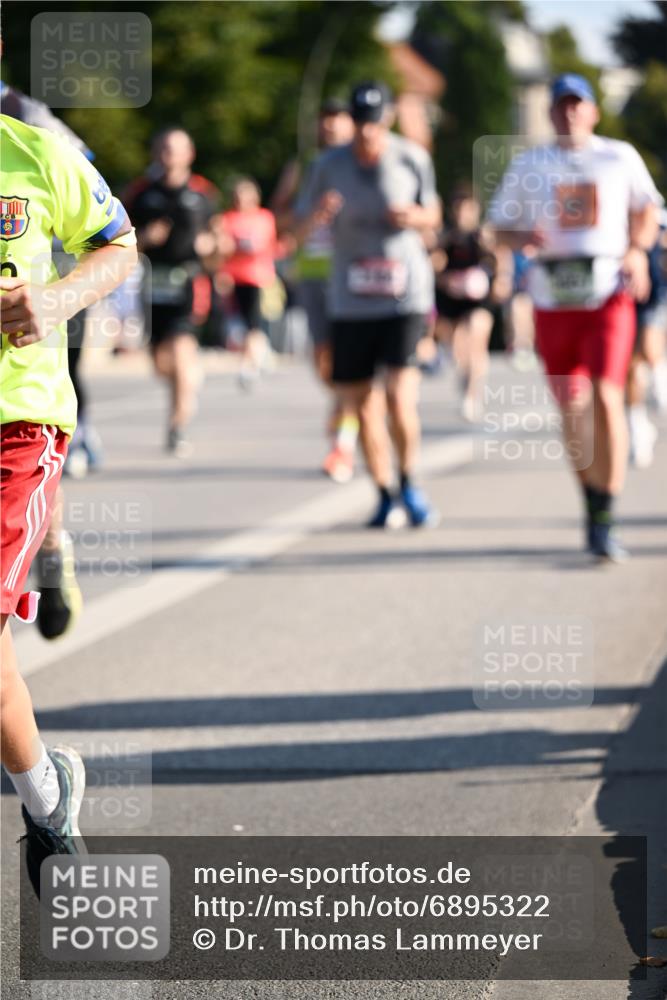 01.09.2024 - BARMER Alsterlauf Dr. Thomas Lammeyer http://msf.ph/oto/6895322 01.09.2024 09:32:38 Laufen  meine-sportfotos.de