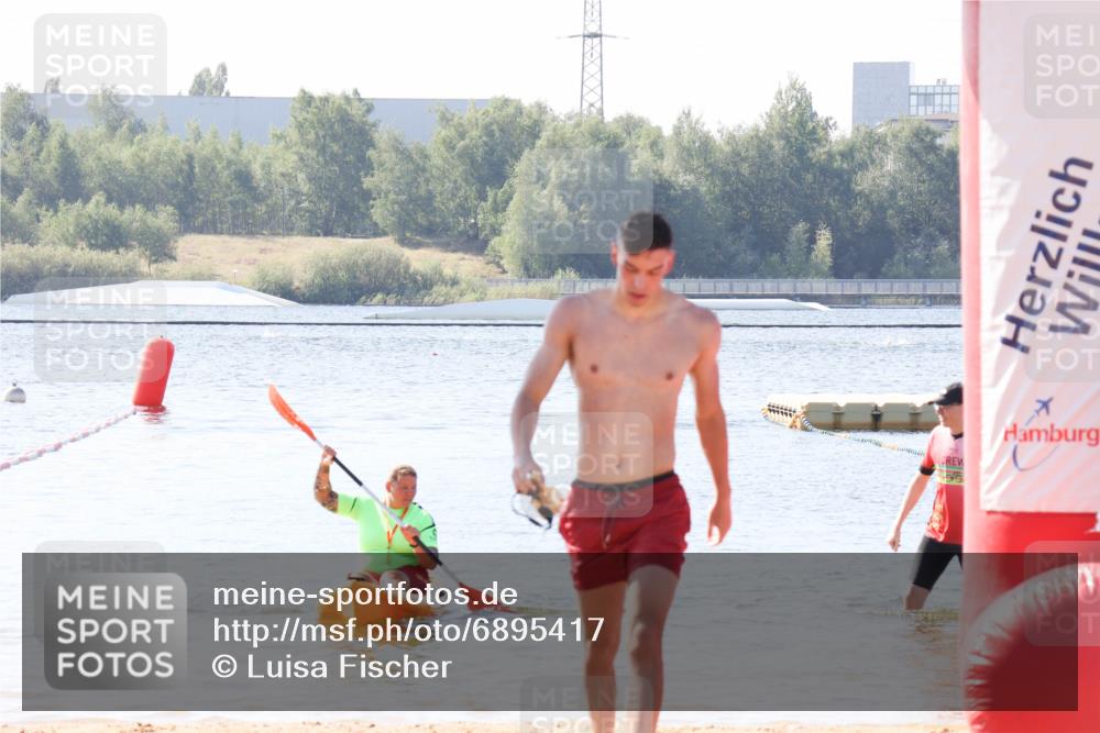 01.09.2024 - 17. Tribühne Triathlon Luisa Fischer http://msf.ph/oto/6895417 01.09.2024 11:11:15 Schwimmen 349 meine-sportfotos.de