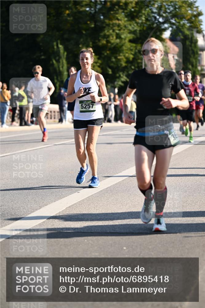 01.09.2024 - BARMER Alsterlauf Dr. Thomas Lammeyer http://msf.ph/oto/6895418 01.09.2024 09:32:49 Laufen 5257, 36 meine-sportfotos.de