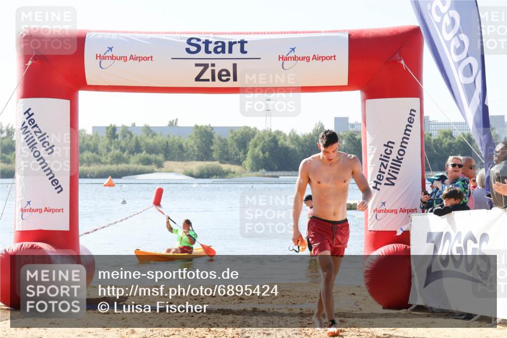 01.09.2024 - 17. Tribühne Triathlon Luisa Fischer http://msf.ph/oto/6895424 01.09.2024 11:11:18 Schwimmen 349 meine-sportfotos.de