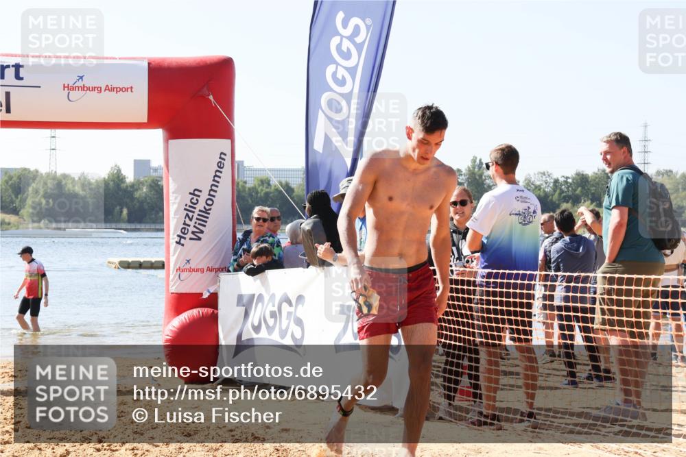 01.09.2024 - 17. Tribühne Triathlon Luisa Fischer http://msf.ph/oto/6895432 01.09.2024 11:11:21 Schwimmen 349 meine-sportfotos.de