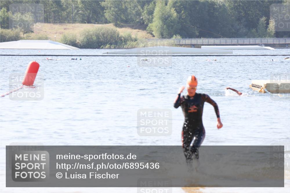 01.09.2024 - 17. Tribühne Triathlon Luisa Fischer http://msf.ph/oto/6895436 01.09.2024 11:13:51 Schwimmen 542 meine-sportfotos.de