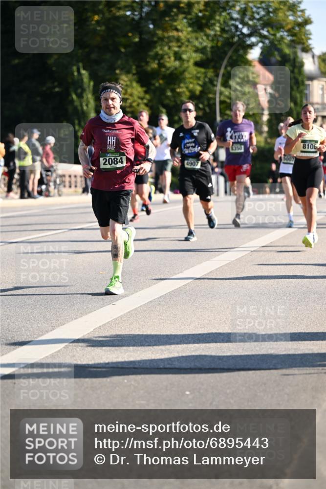 01.09.2024 - BARMER Alsterlauf Dr. Thomas Lammeyer http://msf.ph/oto/6895443 01.09.2024 09:32:52 Laufen 2084, 350, 4907, 5007, 8106 meine-sportfotos.de