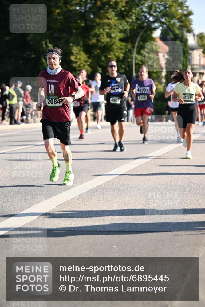 01.09.2024 - BARMER Alsterlauf Dr. Thomas Lammeyer http://msf.ph/oto/6895445 01.09.2024 09:32:52 Laufen 2084, 1350, 8106, 4907 meine-sportfotos.de
