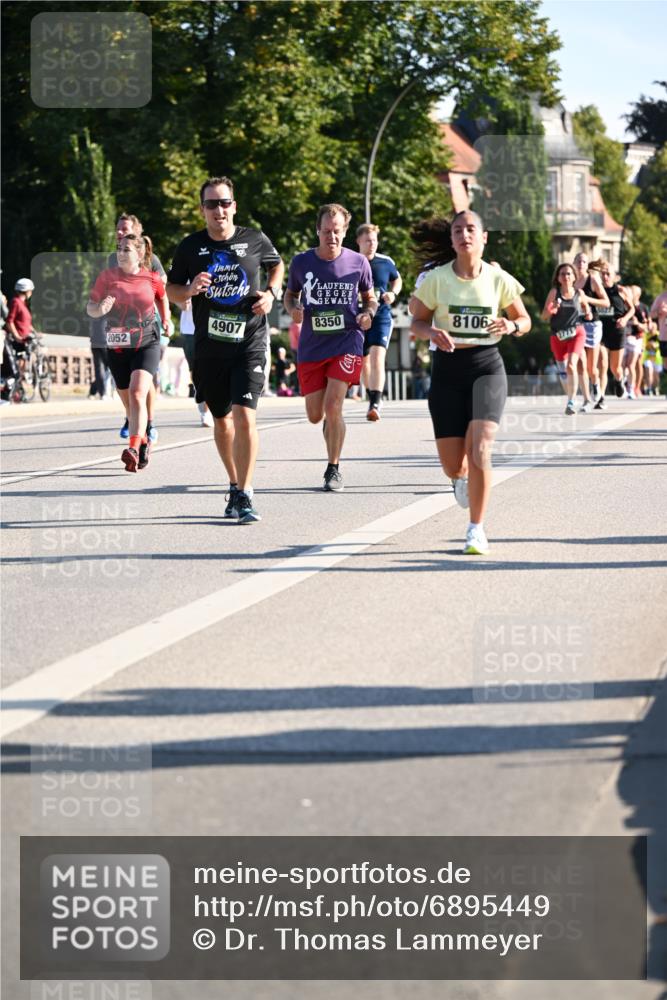 01.09.2024 - BARMER Alsterlauf Dr. Thomas Lammeyer http://msf.ph/oto/6895449 01.09.2024 09:32:53 Laufen 10, 4907, 8350, 8106, 2052, 1, 2771 meine-sportfotos.de