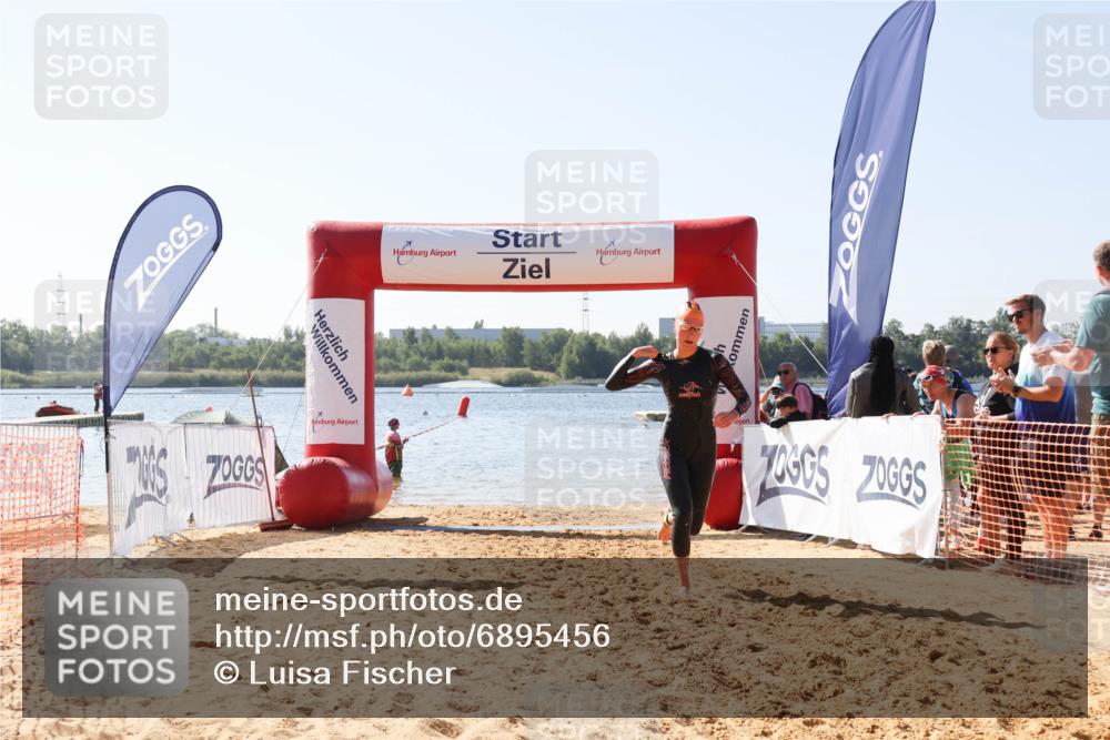 01.09.2024 - 17. Tribühne Triathlon Luisa Fischer http://msf.ph/oto/6895456 01.09.2024 11:13:57 Schwimmen 542 meine-sportfotos.de
