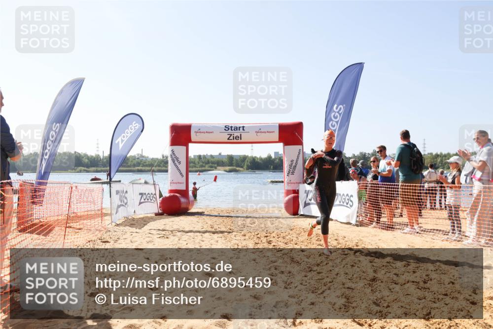 01.09.2024 - 17. Tribühne Triathlon Luisa Fischer http://msf.ph/oto/6895459 01.09.2024 11:13:58 Schwimmen 542 meine-sportfotos.de