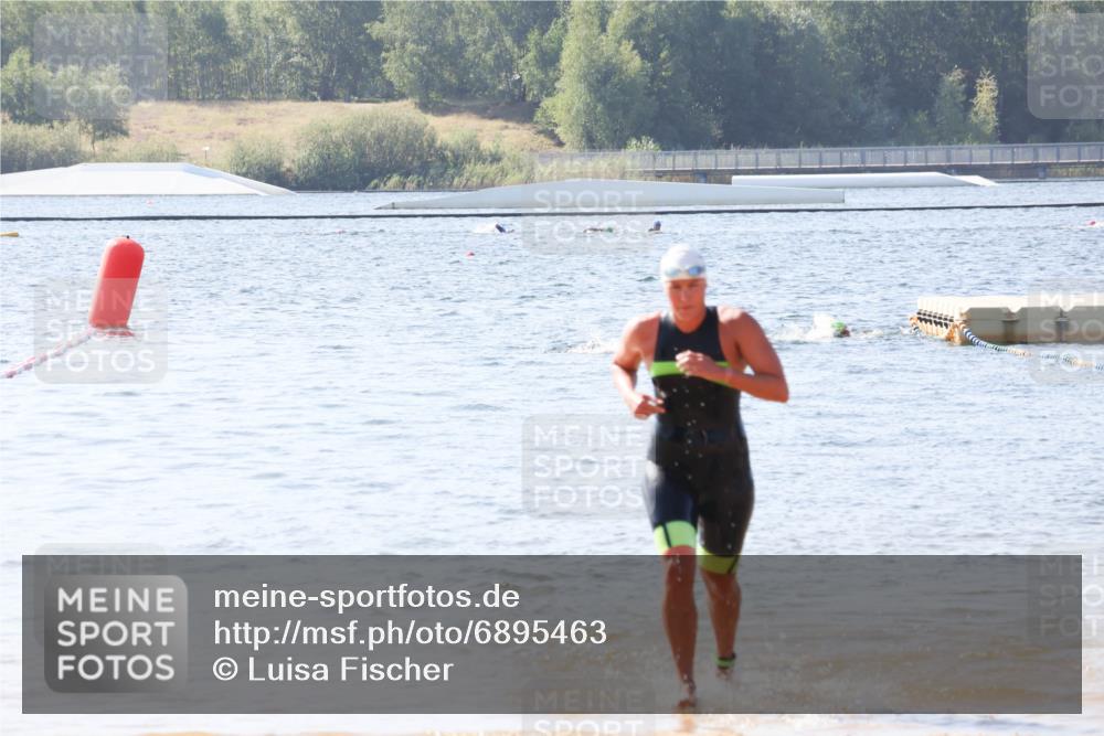 01.09.2024 - 17. Tribühne Triathlon Luisa Fischer http://msf.ph/oto/6895463 01.09.2024 11:14:28 Schwimmen 509 meine-sportfotos.de