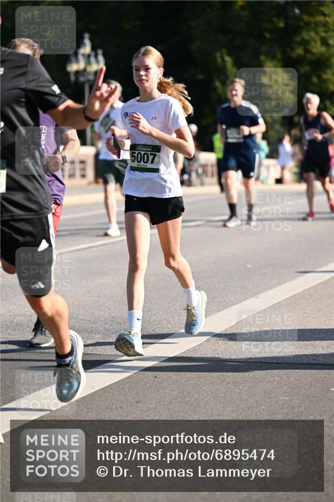 01.09.2024 - BARMER Alsterlauf Dr. Thomas Lammeyer http://msf.ph/oto/6895474 01.09.2024 09:32:56 Laufen 5007 meine-sportfotos.de