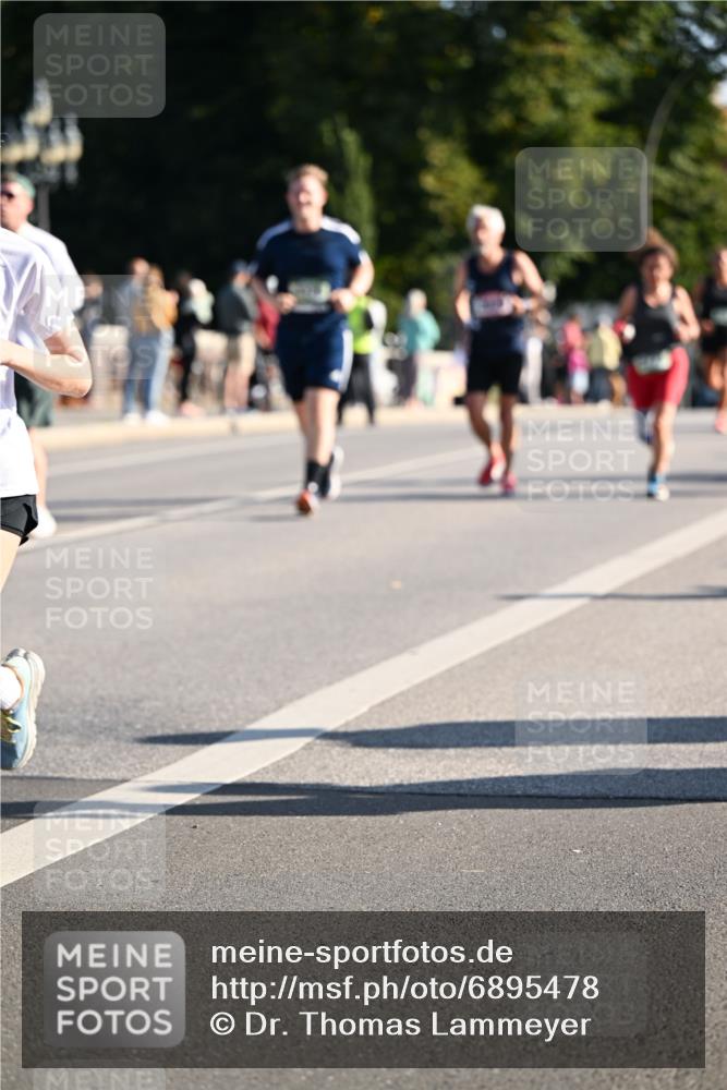 01.09.2024 - BARMER Alsterlauf Dr. Thomas Lammeyer http://msf.ph/oto/6895478 01.09.2024 09:32:56 Laufen  meine-sportfotos.de
