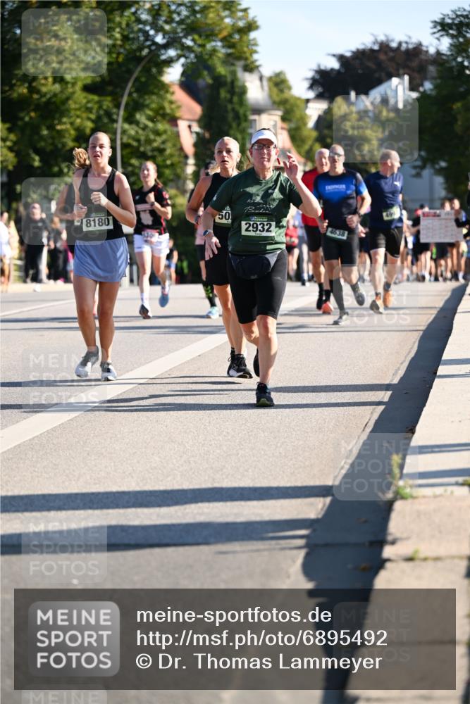 01.09.2024 - BARMER Alsterlauf Dr. Thomas Lammeyer http://msf.ph/oto/6895492 01.09.2024 09:32:58 Laufen 8180, 50, 2932, 4638 meine-sportfotos.de