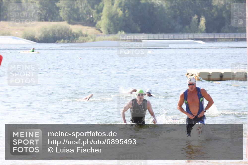 01.09.2024 - 17. Tribühne Triathlon Luisa Fischer http://msf.ph/oto/6895493 01.09.2024 11:15:09 Schwimmen 510 meine-sportfotos.de