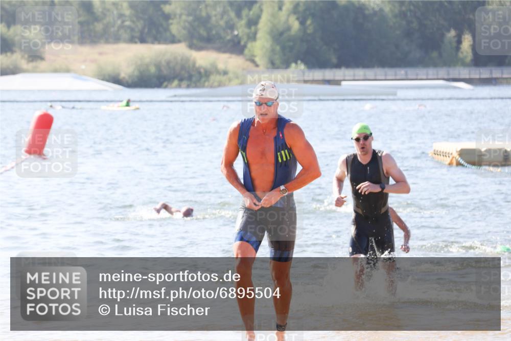01.09.2024 - 17. Tribühne Triathlon Luisa Fischer http://msf.ph/oto/6895504 01.09.2024 11:15:13 Schwimmen 454, 504, 510 meine-sportfotos.de