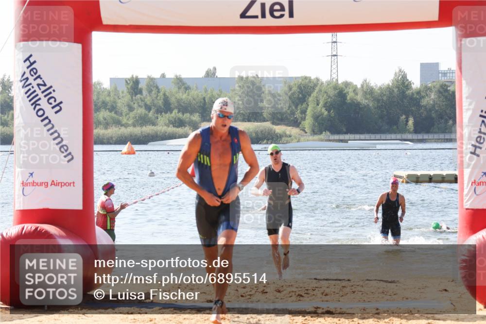01.09.2024 - 17. Tribühne Triathlon Luisa Fischer http://msf.ph/oto/6895514 01.09.2024 11:15:16 Schwimmen 454, 504, 510 meine-sportfotos.de