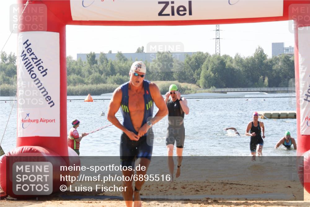 01.09.2024 - 17. Tribühne Triathlon Luisa Fischer http://msf.ph/oto/6895516 01.09.2024 11:15:16 Schwimmen 454, 504, 510 meine-sportfotos.de