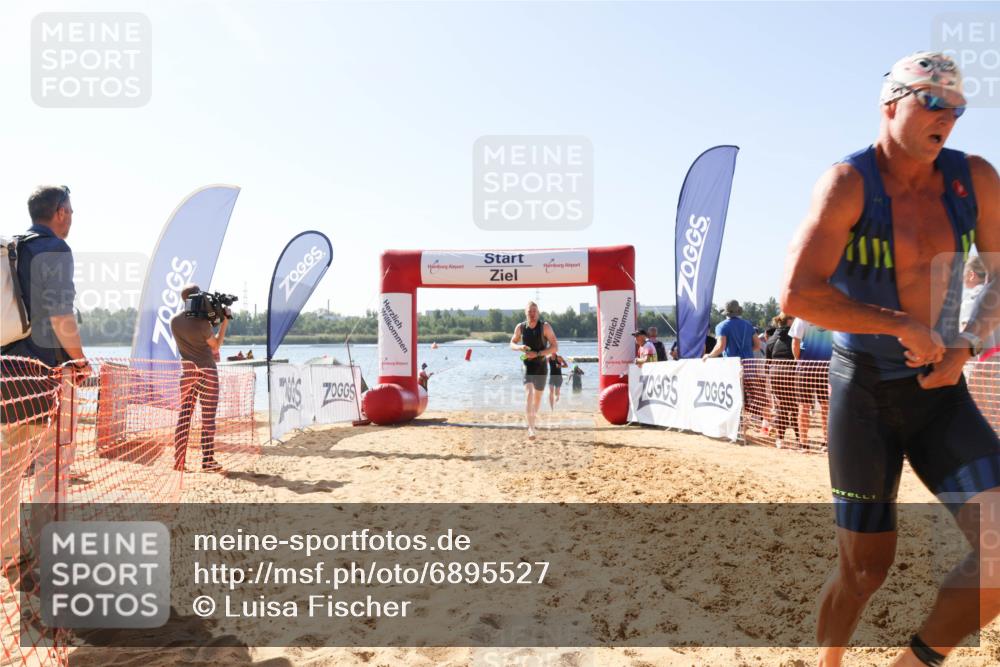 01.09.2024 - 17. Tribühne Triathlon Luisa Fischer http://msf.ph/oto/6895527 01.09.2024 11:15:19 Schwimmen 454, 504, 510, 551 meine-sportfotos.de