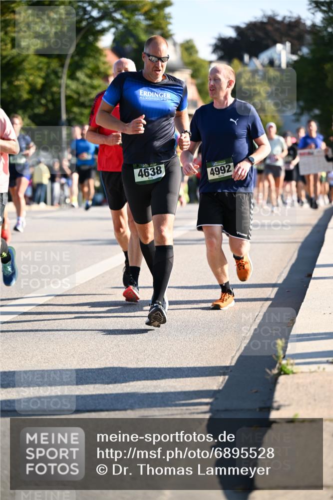 01.09.2024 - BARMER Alsterlauf Dr. Thomas Lammeyer http://msf.ph/oto/6895528 01.09.2024 09:33:02 Laufen 4638, 4992 meine-sportfotos.de