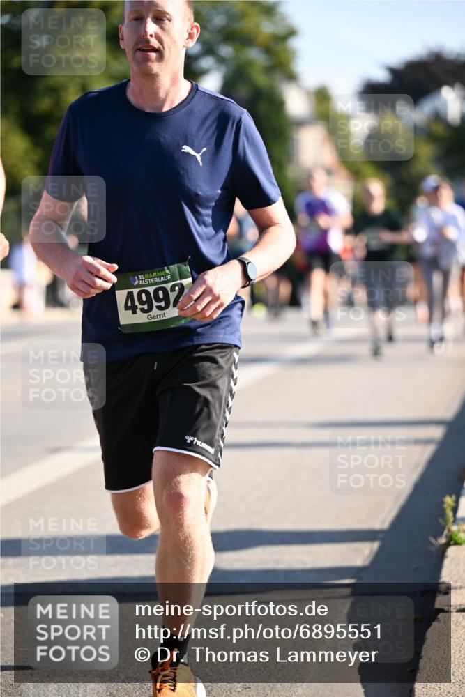 01.09.2024 - BARMER Alsterlauf Dr. Thomas Lammeyer http://msf.ph/oto/6895551 01.09.2024 09:33:04 Laufen 635, 4992 meine-sportfotos.de