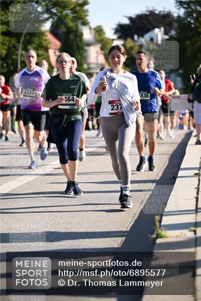 01.09.2024 - BARMER Alsterlauf Dr. Thomas Lammeyer http://msf.ph/oto/6895577 01.09.2024 09:33:07 Laufen 4357, 4307, 164, 3464, 237, 836 meine-sportfotos.de